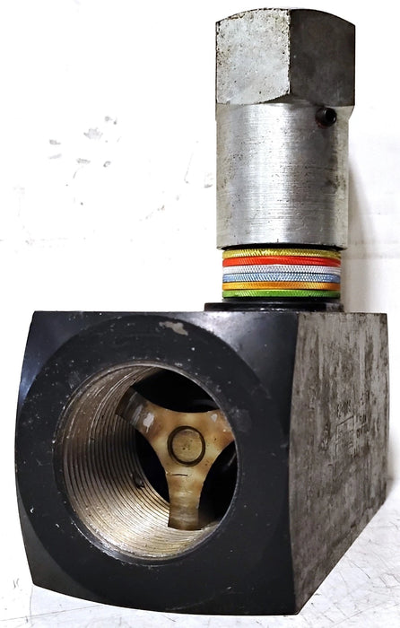 Parker F2400S 11FW 1-1/2 in NPT 3000 PSI 100 GPM Colorflow Flow Control Valve