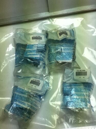 7 LEVITON 5C399 AND 5C400 LAMP HOLDERS