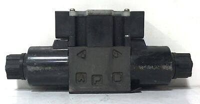 Nachi SS-G01-C6-R-C115-E31 110/115 V AC Hydraulic Directional Control Valve