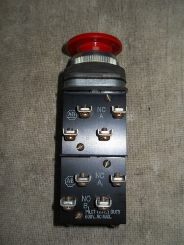 Allen-Bradley 800T-D6C Ser A Red Push Button Switch