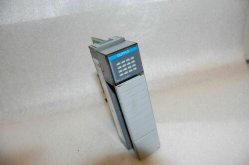Allen-Bradley 16 CH-DC OUTPUT MODULE 1746-OB16