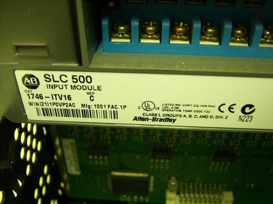 Allen-Bradley 7 Slot Rack 4 INPUTS 1746-BAS 1746-HS