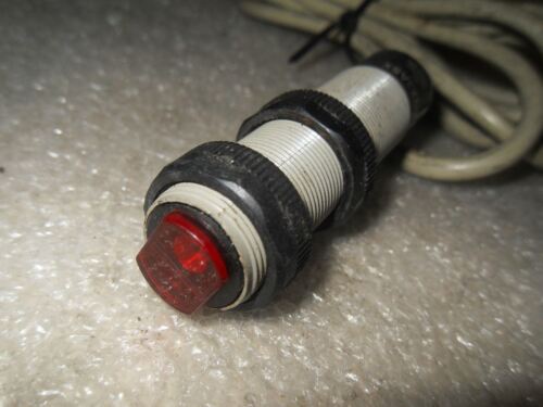 1 ATC 7252CD2X3ASX DIFFUSE PHOTOELECTRIC SENSOR