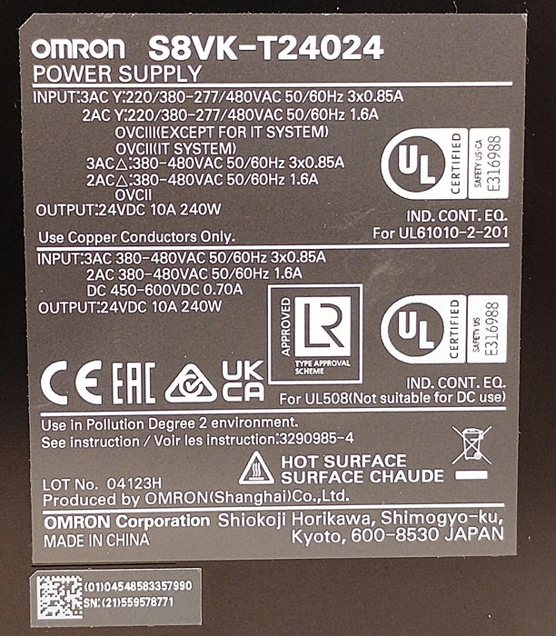 Omron S8VK-T24024 240 W Power Supply w/ 380-480 V AC Input and 24 V DC Output