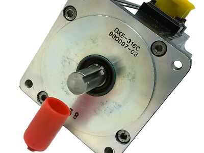 Emerson DXE-316C 240 V AC 4 A 4000 RPM .76 HP .57 kW Servo Motor