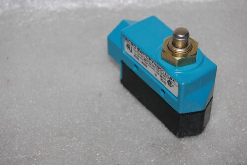 MICRO SWITCH BZE6-RQX2 ENCLOSED LIMIT SWITCH