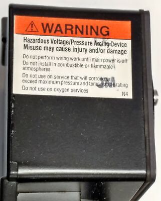 Ashcroft B424B-XRN Pressure Switch