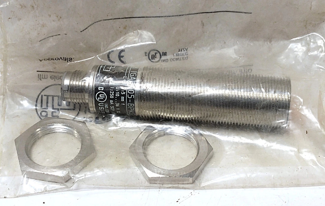 Efector IGA3005-BPKG/US-104 IG5568 10-30 V DC Inductive Proximity Sensor
