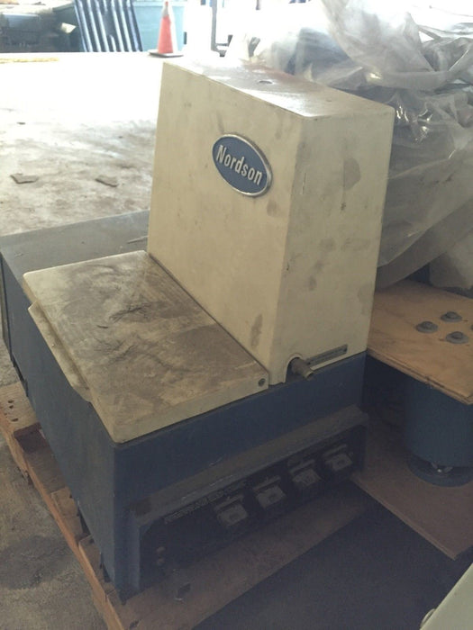 NORDSON MODEL 2304 HOT MELT UNIT