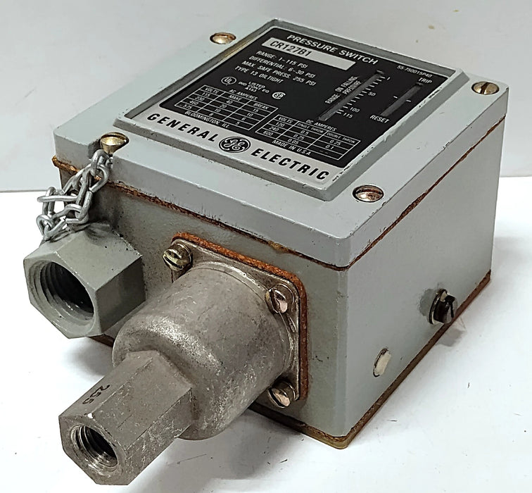 GE CR127B1 120-600 V 1-115 psi Pressure Switch in NEMA 13 Enclosure