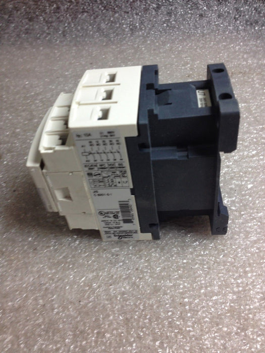 Telemecanique CAD50U7 Control Relay