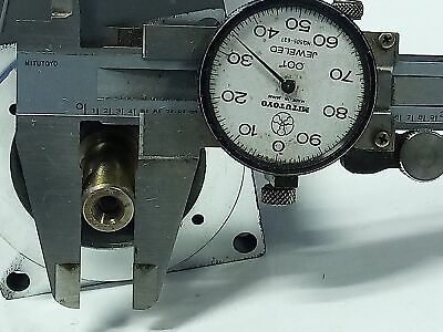 Lenze MCS 06I41LRS0P1-A11N-ST5S00N-R0SU 175 V AC 2.9 A 4050 RPM Servo Motor