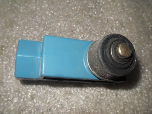 MICRO SWITCH YZE6-2RN Limit Switch