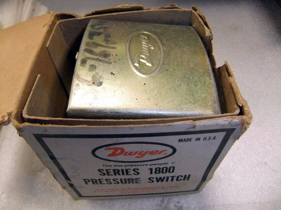 Dwyer Pressure Switch 1823-0-1-S