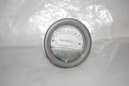 DWYER PRESSURE GAUGE 2002