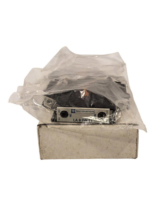 Telemecanique LA8-DN11 076796 690 V AC 10 A Lateral Contact Block w/ 1NC and 1NO