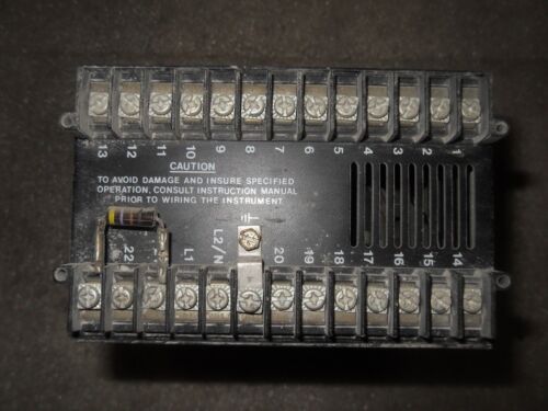 Honeywell DC5061-0-1A00-330-00-0111 Temperature Controller
