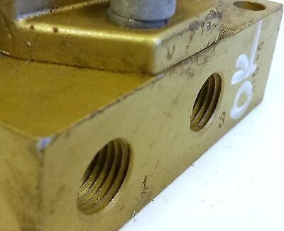 Ross Controls 1616C2020 110/120 V AC 3/2 Way Directional Control Valve