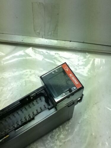 Allen-Bradley 1756-OA161/A OUTPUT MODULE