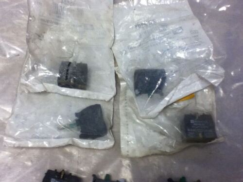 LOT OF TELEMECANIQUE CONTACT BLOCKS