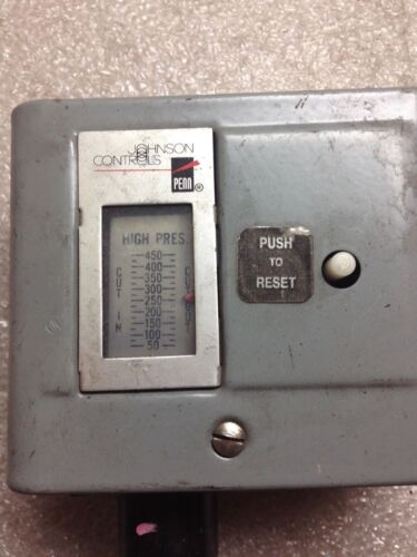 Johnson Controls P70KA-7 Pressure Lockout Control