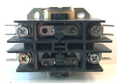 Square D 8910DP22V02 110/120 V AC 25 A 2 P N/O Definite Purpose Contactor