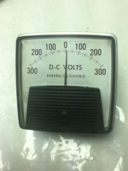 GE DW-91 Meter D-C Volts