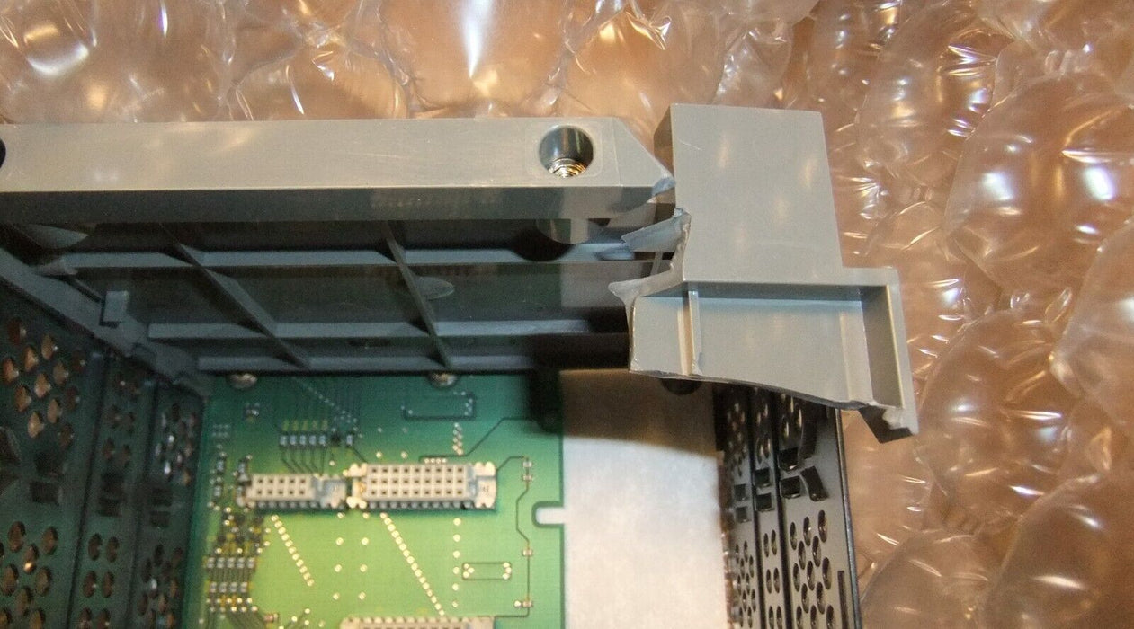 Allen-Bradley 1746A7B Rack Chassis Module