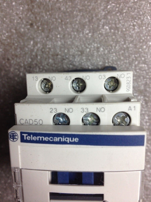 Telemecanique CAD50U7 Control Relay