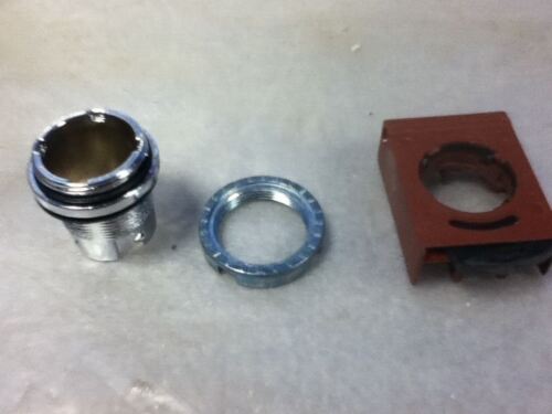 LOT OF 3 GE P9CL00 PILOT LIGHTS