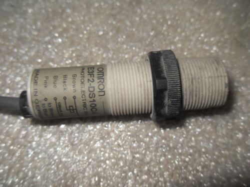 1 OMRON E3F2-DS10C4-N PHOTOELECTRIC SWITCH