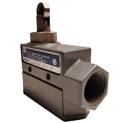 Honeywell BZE6-2RQ8 125-600 V AC/DC 15 A Roller Plunger Limit Switch