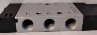 Festo CPE14-M1BH-5L-1/8 24 V DC 3-8 Bar 1/8" 5/2 Solenoid Valve
