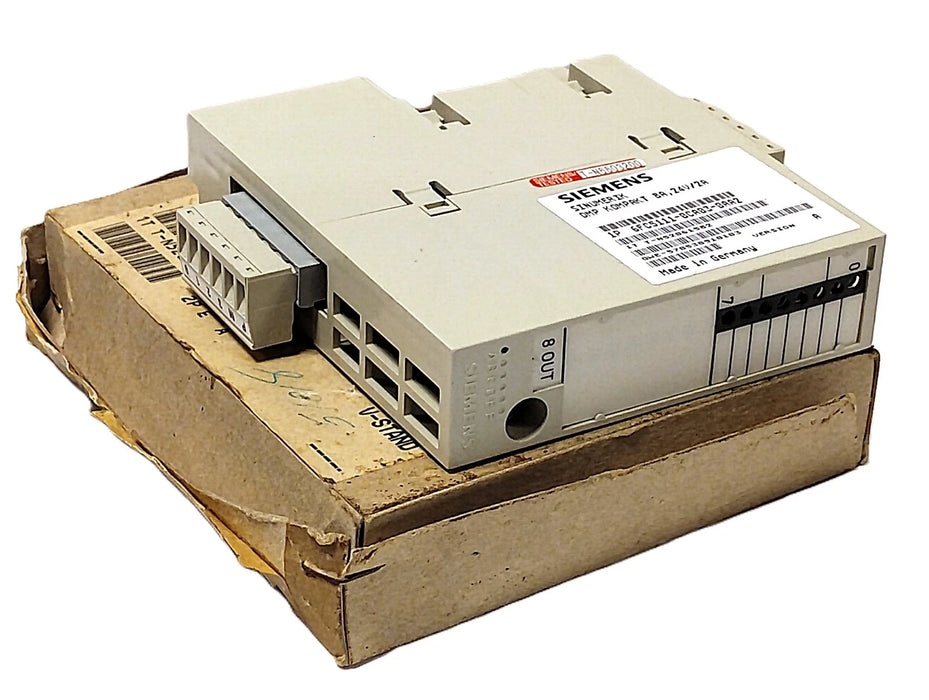Siemens 6FC5111-0CA03-0AA2 SINUMERIK 840 24 V DC PLC Output Module