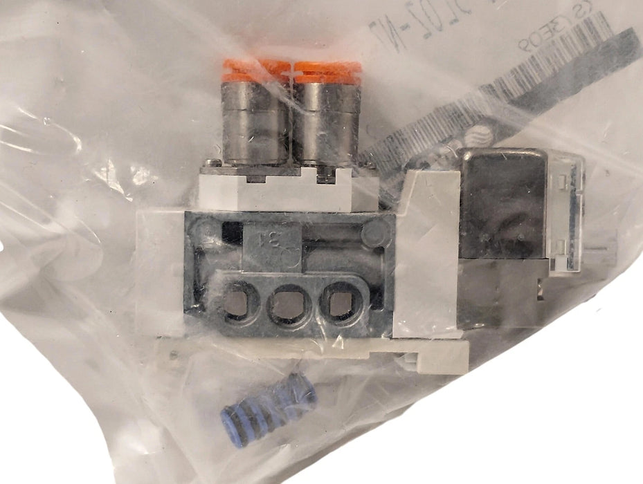 SMC SY3160-5LOZ-N7 Pneumatic Solenoid Valve w/ 24 V DC Coil