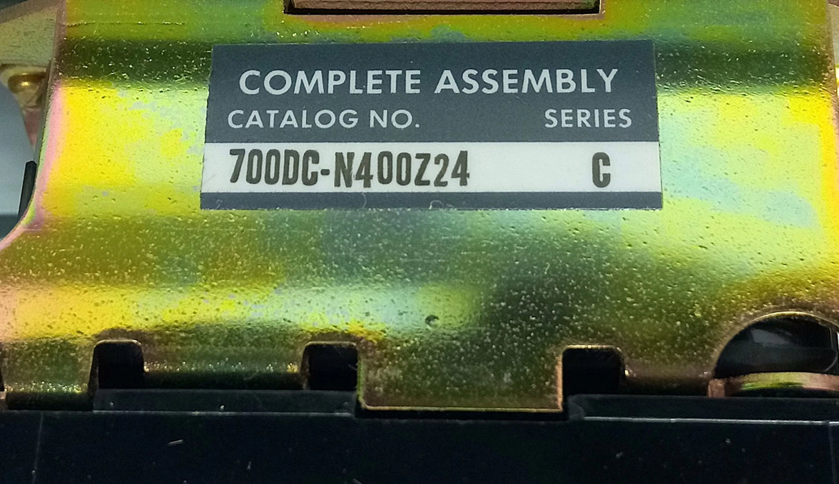 Allen-Bradley 700DC-N400Z24 24 V DC 4-Pole Relay in 700DC-N401Z24 Enclosure