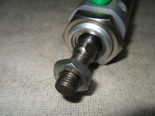 1 SMC US1393 PNEUMATIC CYLINDER 145 PSI MAX