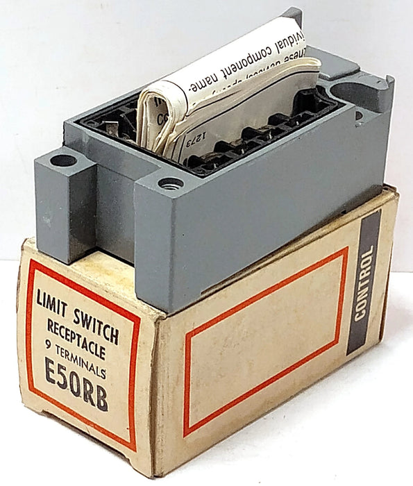 Cutler-Hammer E50RB 9 Terminal Surface Mount Receptacle for Limit Switch
