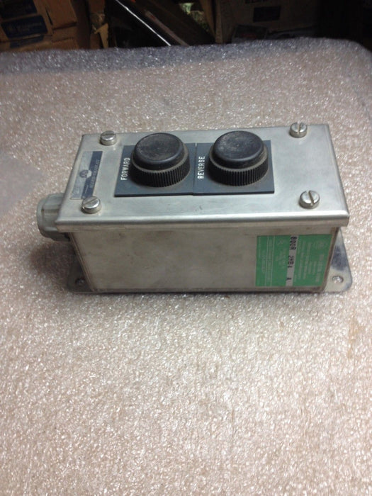 Allen-Bradley 800R-2HB4A Push Button Station