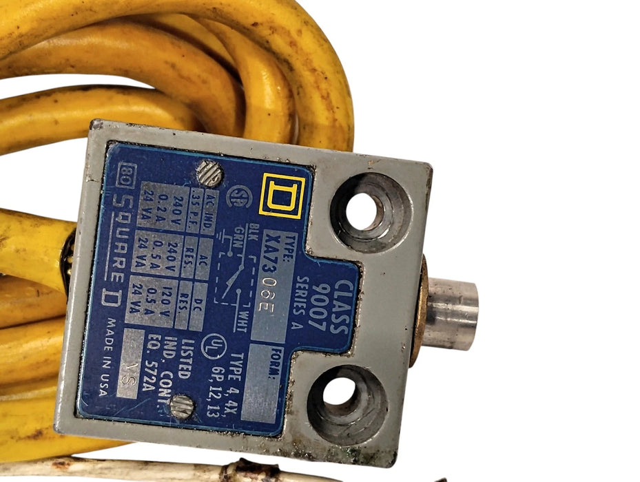 Square D 9007-XA73-06E Ser A 240 V AC 0.5 A Plunger Style Limit Switch