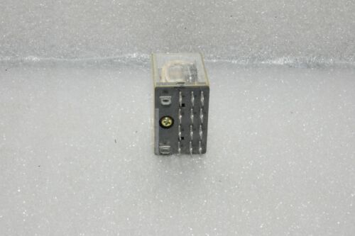 Allen-Bradley MINI BASE RELAY 700-hf34z24