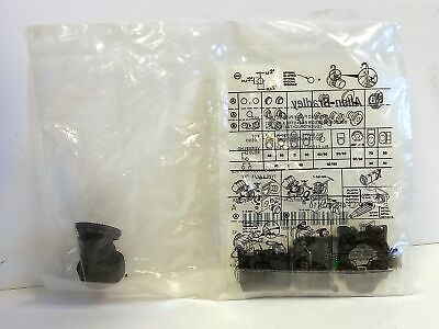 Allen-Bradley 800FP-LF4PD3CX10 24 V AC/DC Red Illuminated Pushbutton