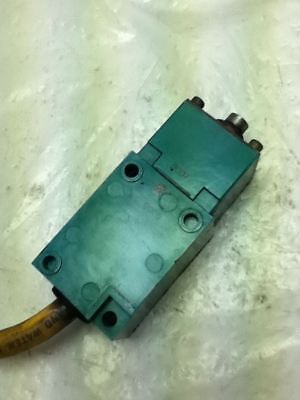 Allen-Bradley 802M-BY5 SERIES B LIMIT SWITCH