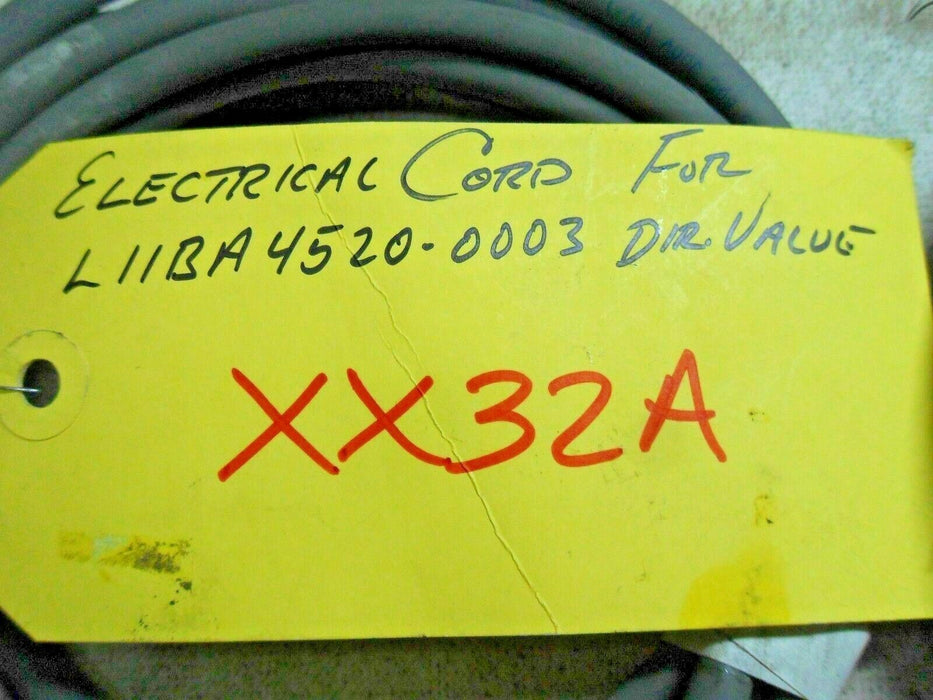 2 XX32A Electrical Cords