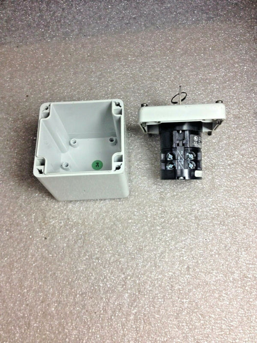 Tecnomatic Hd16 Key Operated Selector Switch ESIDTZMWF-24VDC-FLHJ/TEMS