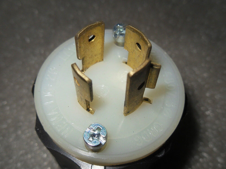 1 NIB LEVITON 2431 20A 480VAC 3 POLE PLUG