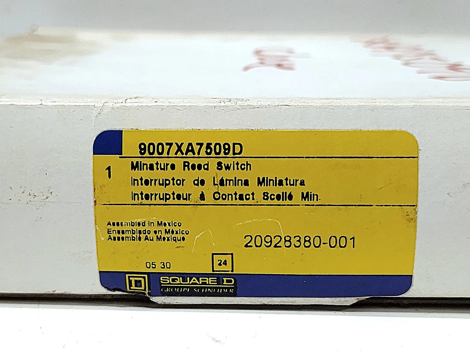 Square D 9007-XA7509D 240 V AC Roller Plunger Limit Switch