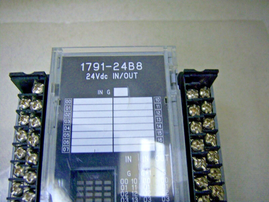 Allen-Bradley Block 32PT PLC I/O Module 1791-24B8 24 VDC