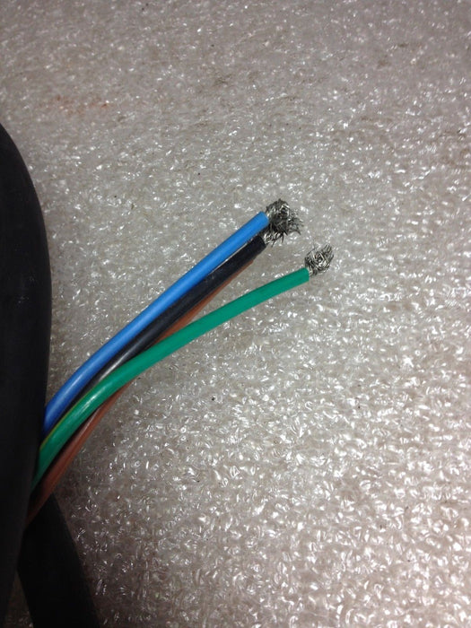 Allen-Bradley 2090-XXNPF-14S03 Cable