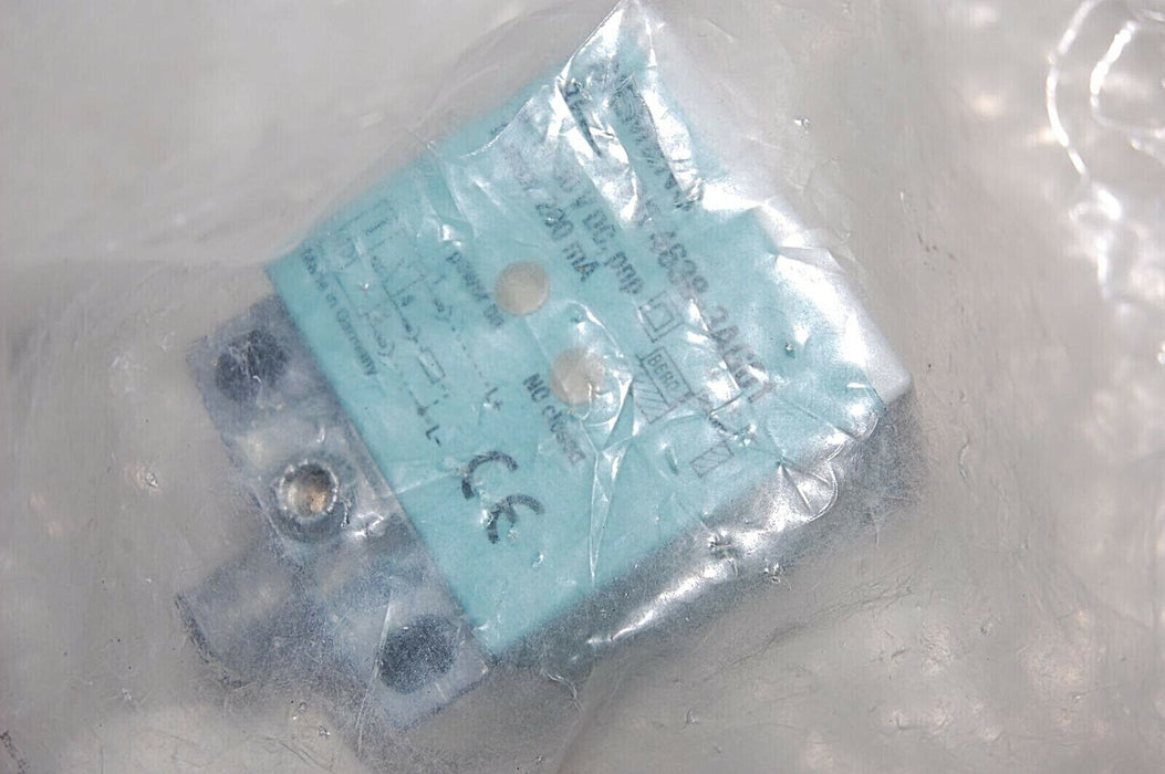 Siemens BERO 3RG4638-3AG01 Inductive Proximity Switch